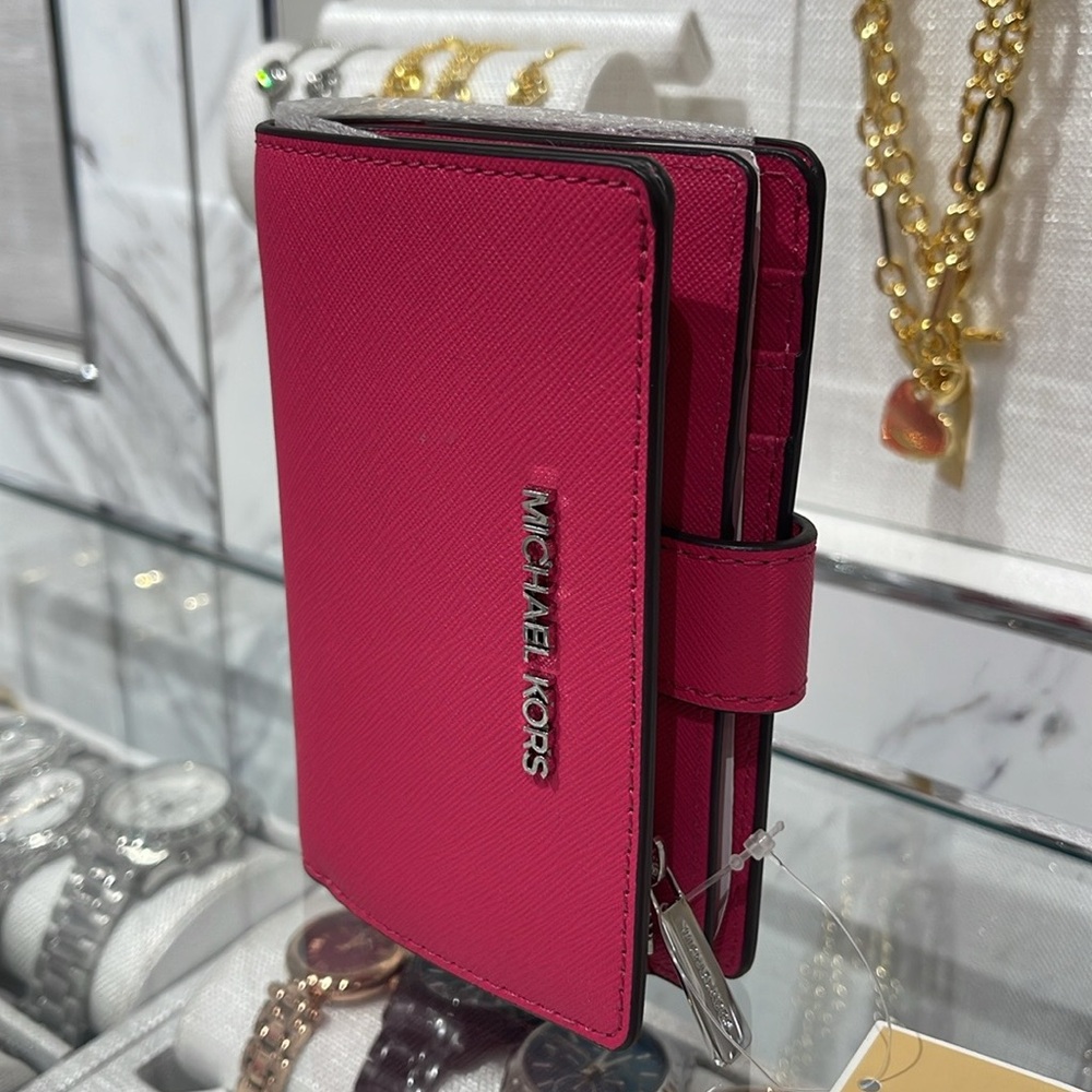 Michael Kors Medium Saffiano Leather Bifold Wallet
Dragonfruit
NWT - Picture 6 of 16